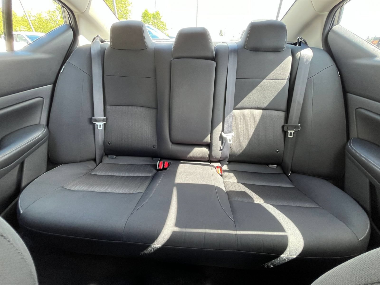 Used 2025 Nissan Altima 2.5 SV FWD image 38