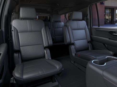 New 2026 Chevrolet Suburban RST AWD/4WD image 17