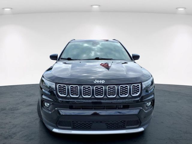 Used 2025 Jeep Compass Limited AWD/4WD image 4