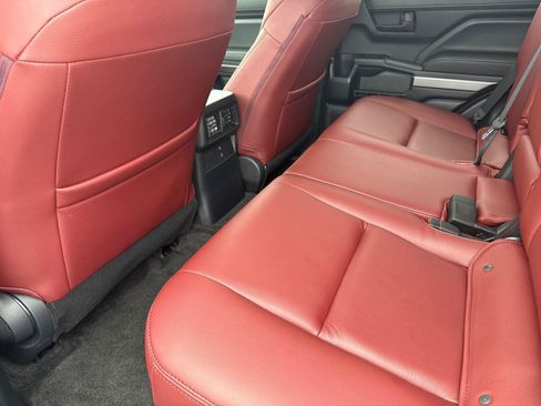 Certified 2025 Toyota 4Runner SR5 AWD/4WD image 25