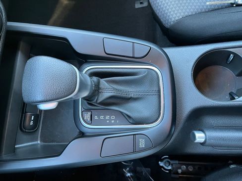 Used 2025 Kia Soul LX w/ LX Technology Package image 36