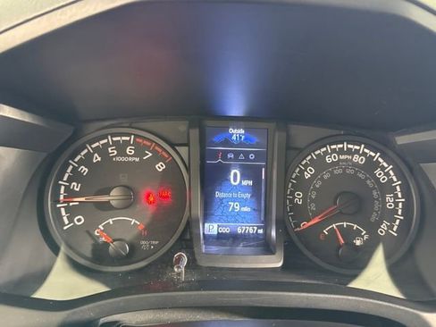 Used 2023 Toyota Tacoma SR AWD/4WD image 33