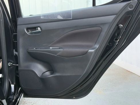 Used 2021 Nissan Versa SV image 16