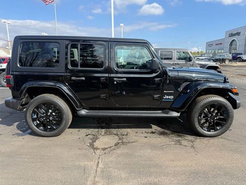 Certified 2023 Jeep Wrangler Unlimited Sahara AWD/4WD image 2