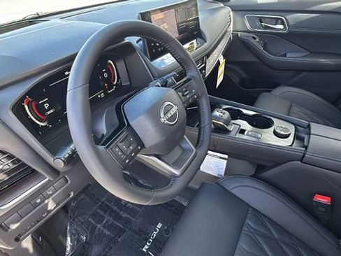 New 2026 Nissan Rogue Platinum w/ Platinum Premium Package image 10