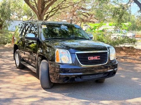 Used 2014 GMC Yukon SLE image 3