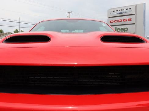 Used 2022 Dodge Challenger SRT Hellcat Redeye image 5