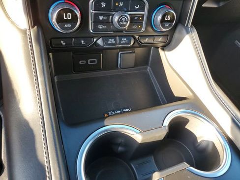 Used 2024 Chevrolet Tahoe LT w/ Luxury Package RWD image 22