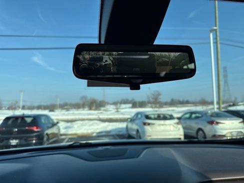 Used 2021 Chevrolet Traverse High Country image 22