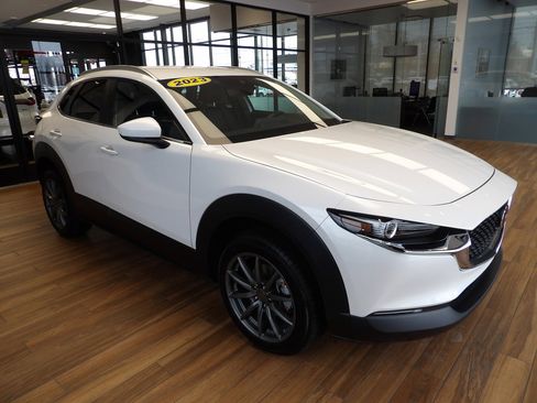 Certified 2023 MAZDA CX-30 AWD 2.5 S w/ Select Package image 3