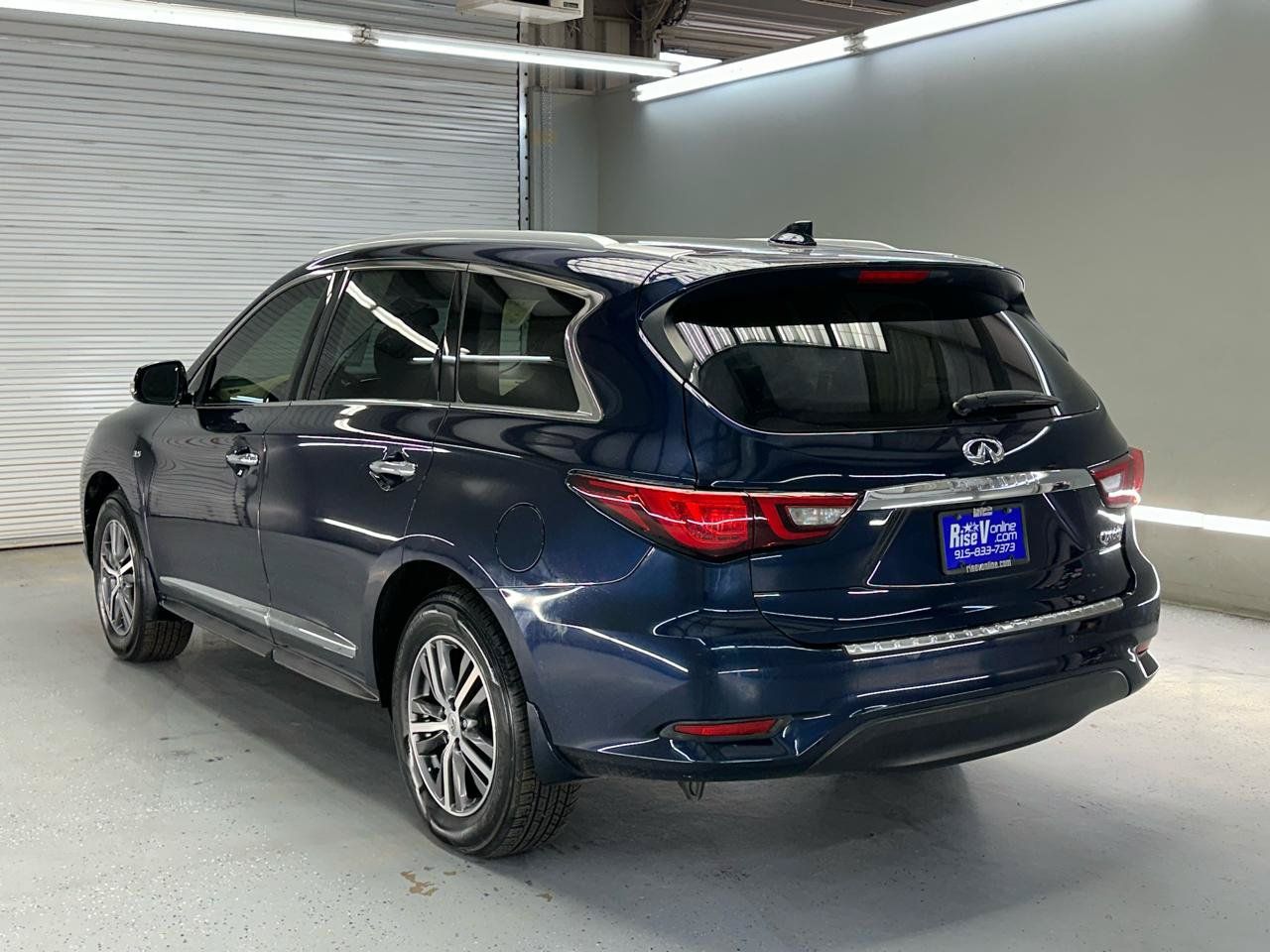 Used 2020 INFINITI QX60 Luxe w/ Essential Package FWD image 5