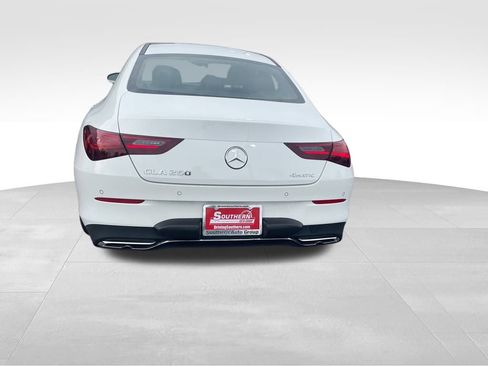 Used 2025 Mercedes-Benz CLA 250 4MATIC image 4