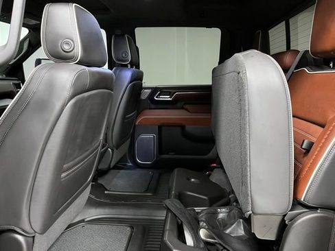 Used 2024 GMC Sierra 3500 Denali Ultimate AWD/4WD image 49