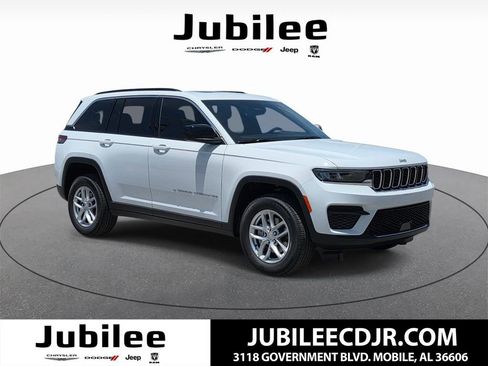 New 2026 Jeep Grand Cherokee Laredo X RWD image 1