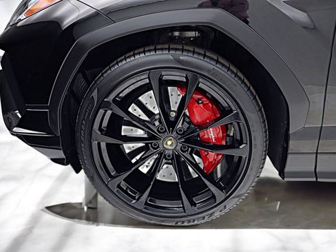 Used 2024 Lamborghini Urus S image 56