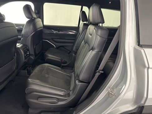 Used 2021 Jeep Grand Cherokee L Laredo image 26