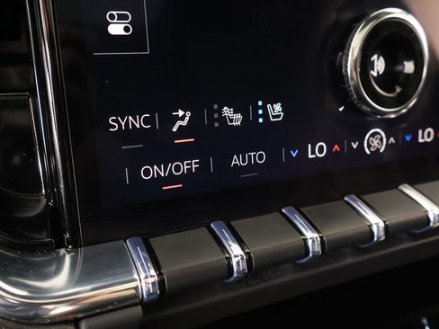 Used 2026 GMC Yukon Denali w/ Sun & Power Step Package AWD/4WD image 7