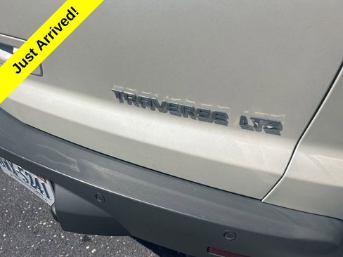 Used 2012 Chevrolet Traverse LTZ image 5