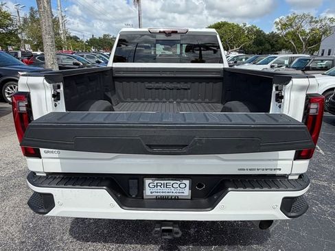 Used 2024 GMC Sierra 2500 Denali Ultimate w/ Max Trailering Package AWD/4WD image 15