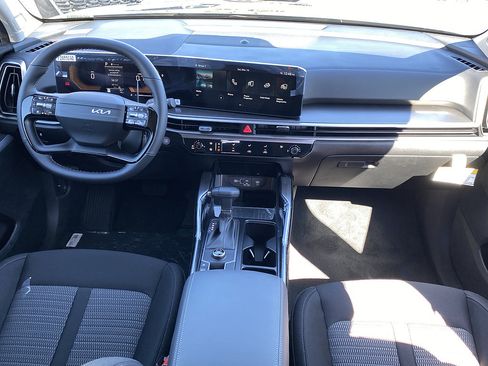 New 2026 Kia Sorento LX FWD image 19