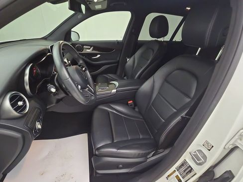 Used 2020 Mercedes-Benz GLC 300 4MATIC image 12