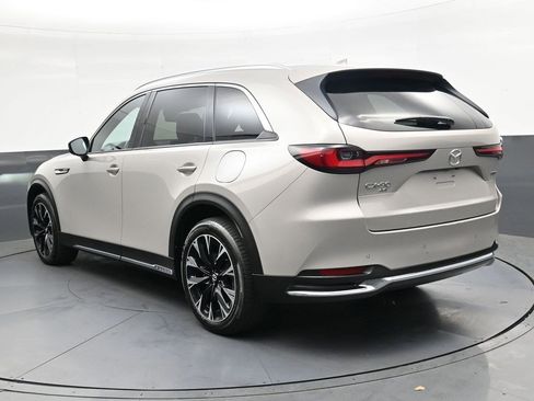 Used 2024 MAZDA CX-90 Plug-In Hybrid w/ Premium Plus AWD/4WD image 5
