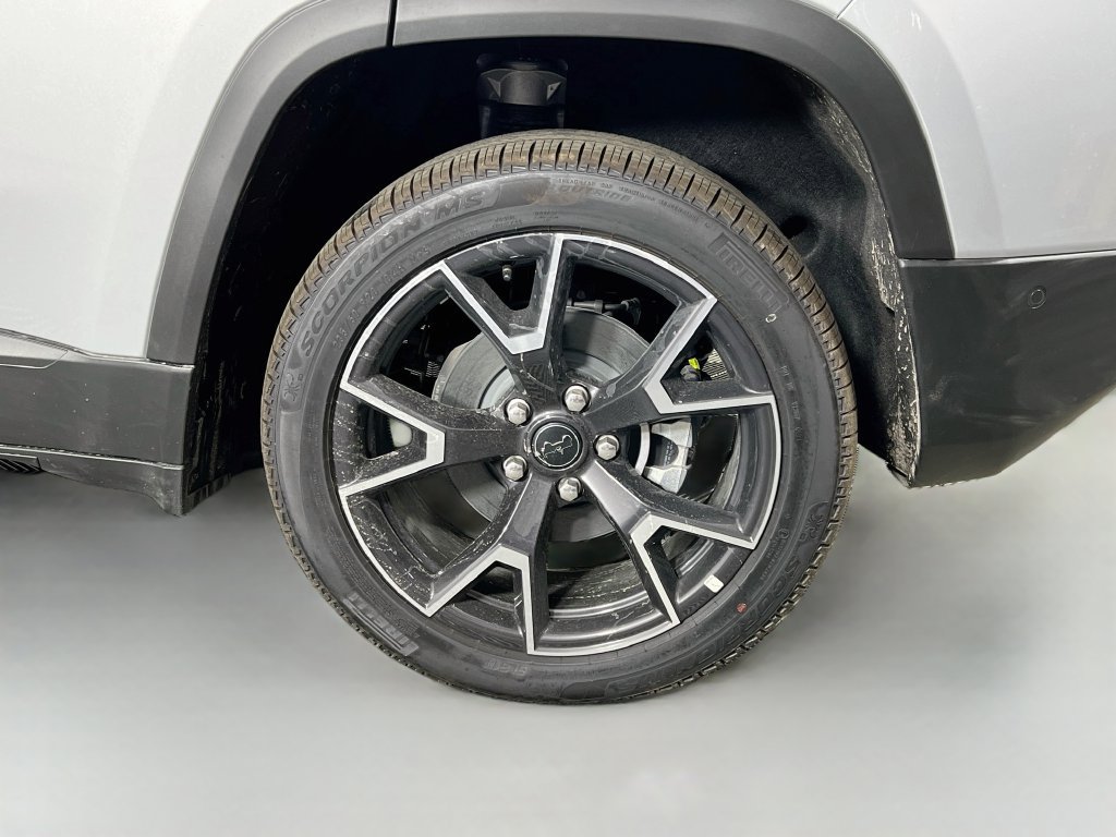 New 2026 Jeep Cherokee Overland AWD/4WD image 32