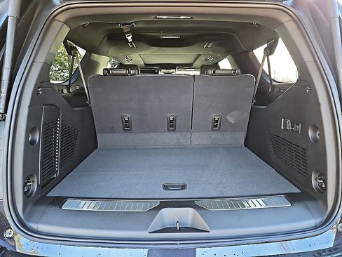 New 2026 Chevrolet Suburban RST w/ RST Capability Package AWD/4WD image 12