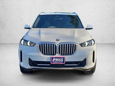 Used 2024 BMW X5 xDrive40i w/ Premium Package AWD/4WD image 2