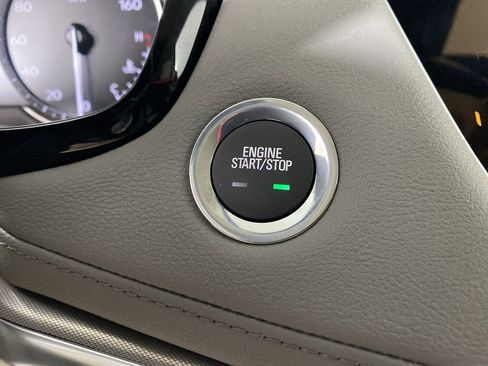 New 2025 Cadillac XT5 Premium Luxury image 17