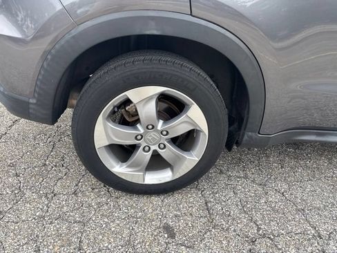 Used 2021 Honda HR-V LX image 6