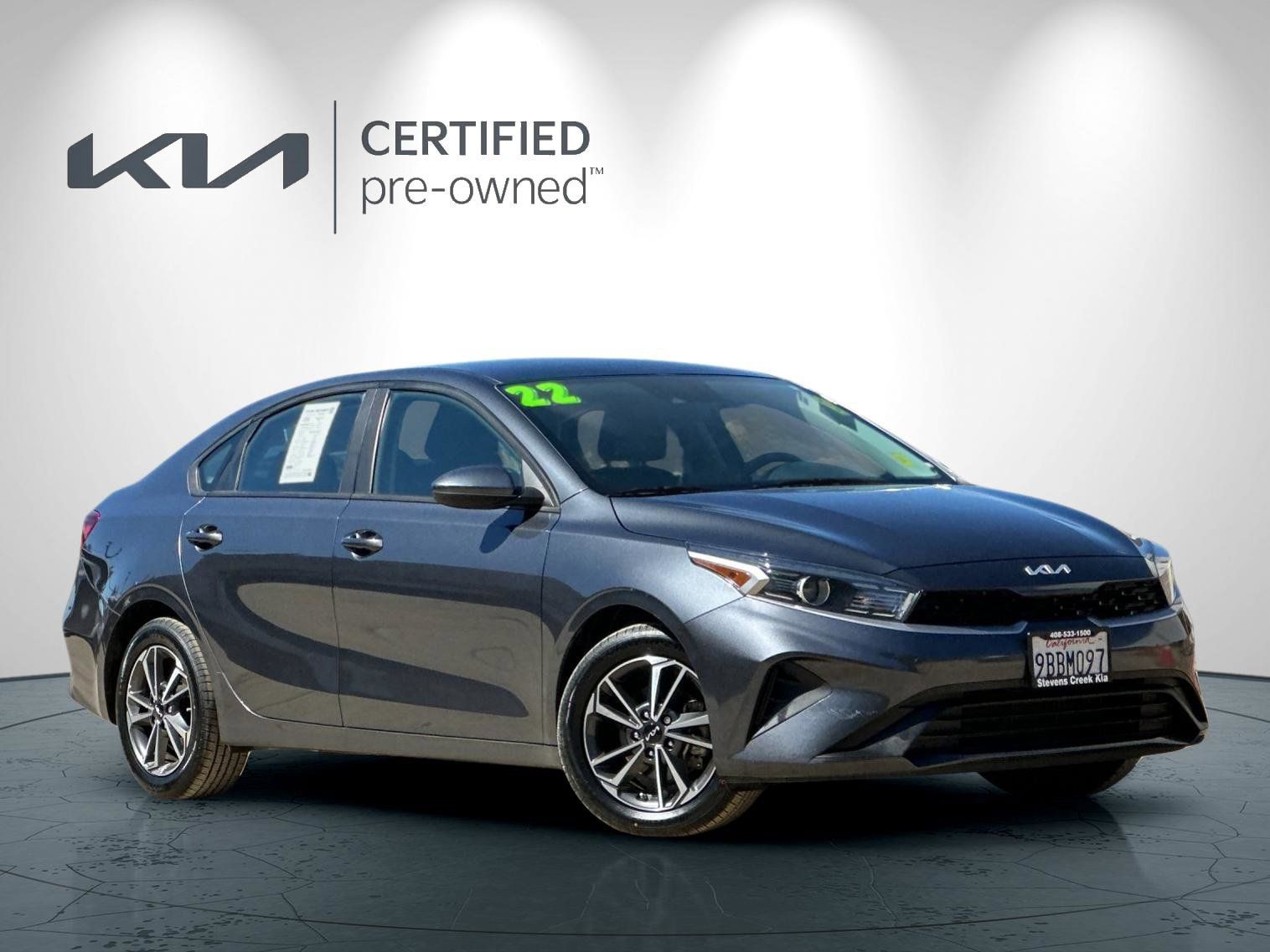 Used 2022 Kia Forte LXS FWD image 2