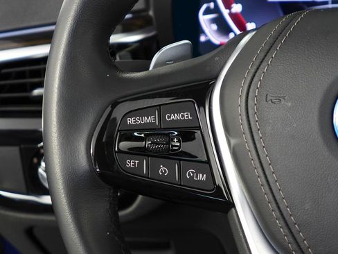 Certified 2023 BMW 530e w/ Convenience Package image 29