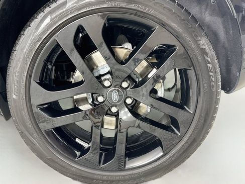 Certified 2024 Land Rover Range Rover Evoque S AWD/4WD image 32