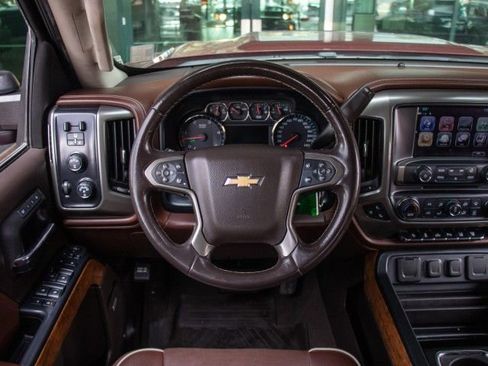 Used 2019 Chevrolet Silverado 2500 High Country w/ Duramax Plus Package image 12