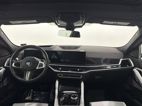 Certified 2024 BMW X6 xDrive40i w/ Executive Package image 29