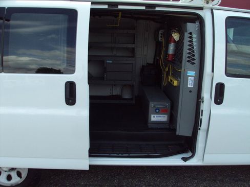 Used 2014 Chevrolet Express 1500 AWD image 14