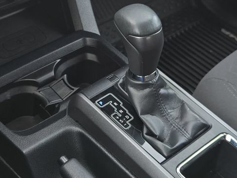 Certified 2019 Toyota Tacoma TRD Sport AWD/4WD image 14