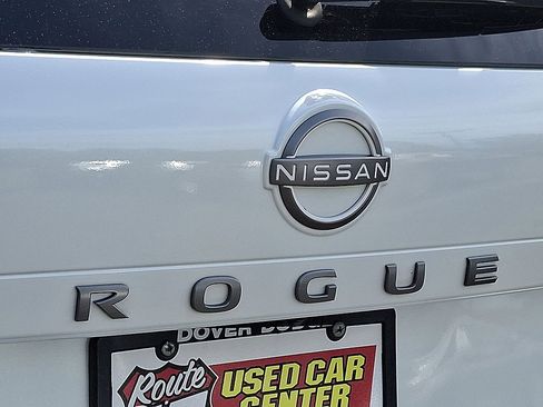Used 2024 Nissan Rogue S AWD/4WD image 19