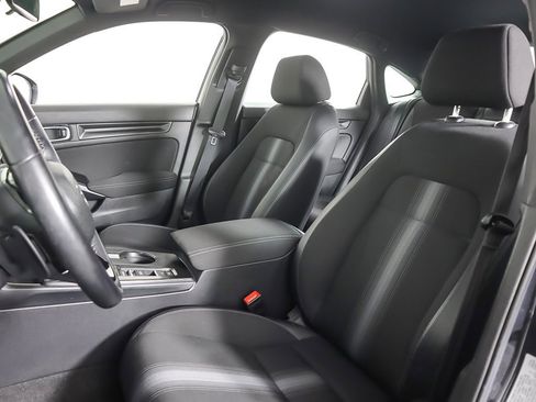 Used 2025 Honda Civic Sport image 26