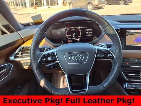 Used 2023 Audi e-tron GT Premium Plus image 15