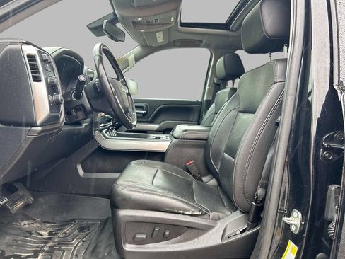 Used 2018 Chevrolet Silverado 1500 LTZ Z71 w/ Redline Edition AWD/4WD image 17