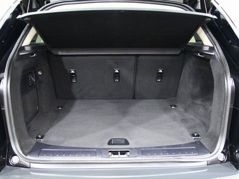 Used 2016 Land Rover Range Rover Evoque SE image 26