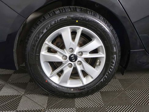 Used 2017 Kia Optima LX image 17