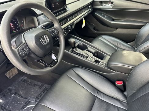 Used 2024 Honda Accord EX image 12