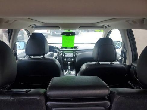Used 2016 Nissan Rogue SL AWD/4WD image 10