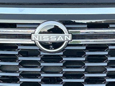 New 2026 Nissan Armada Platinum image 9