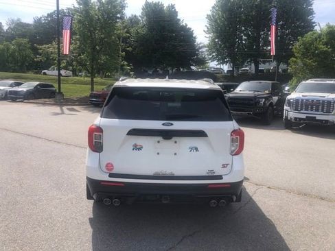 Used 2020 Ford Explorer ST w/ Premium Technology Package AWD/4WD image 4