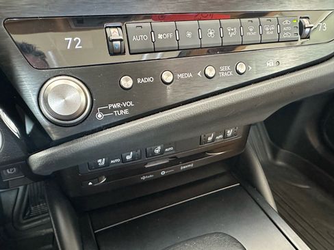 Used 2022 Lexus ES 350 w/ Premium Package FWD image 35