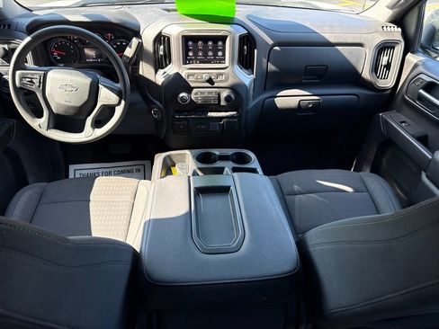 Used 2024 Chevrolet Silverado 1500 Custom Trail Boss w/ LPO, Dark Essentials Package AWD/4WD image 17